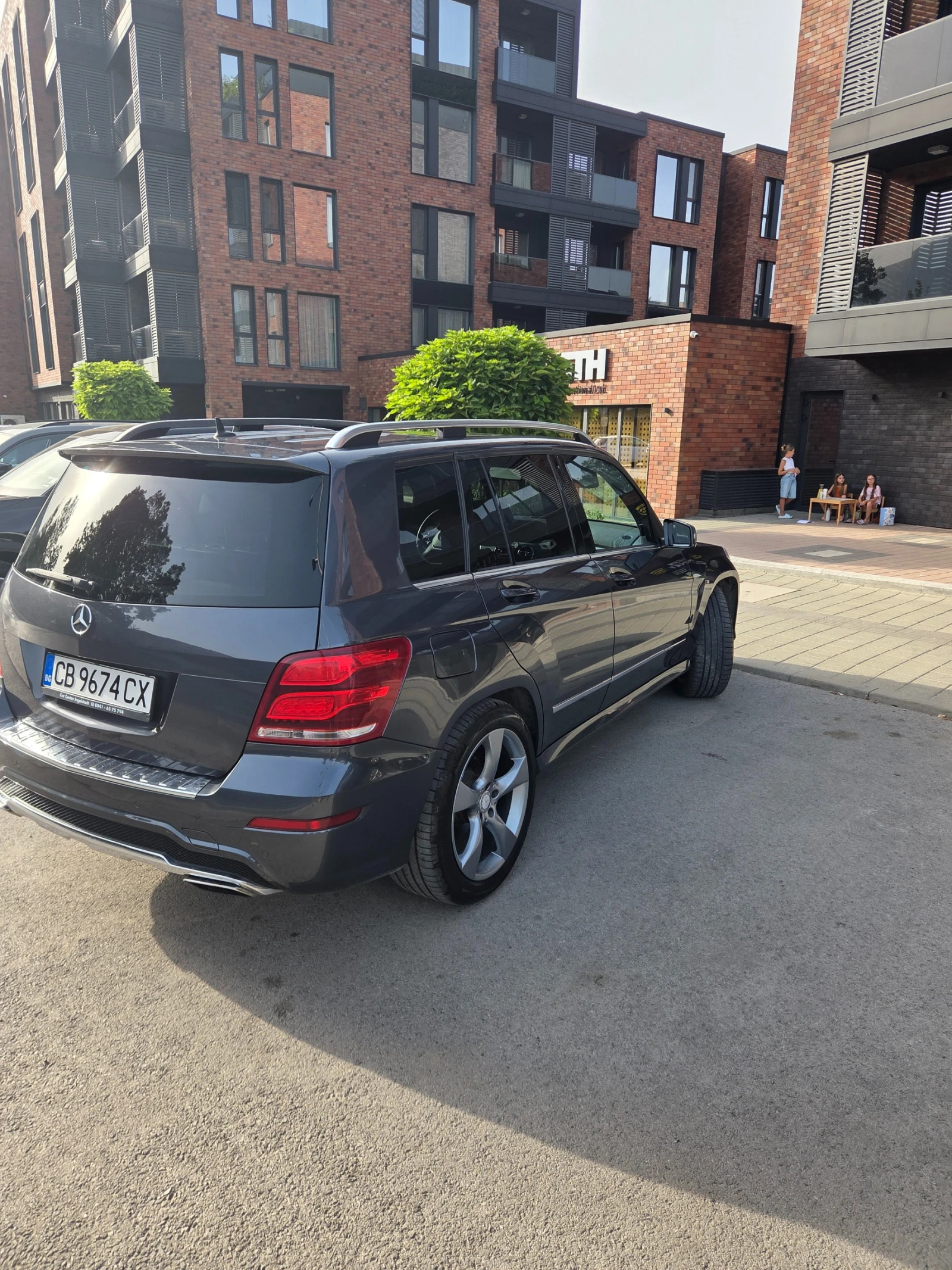 Mercedes-Benz GLK AMG| Сервизна история| 2 комплекта джанти, снимка 3 - Автомобили и джипове - 55873480
