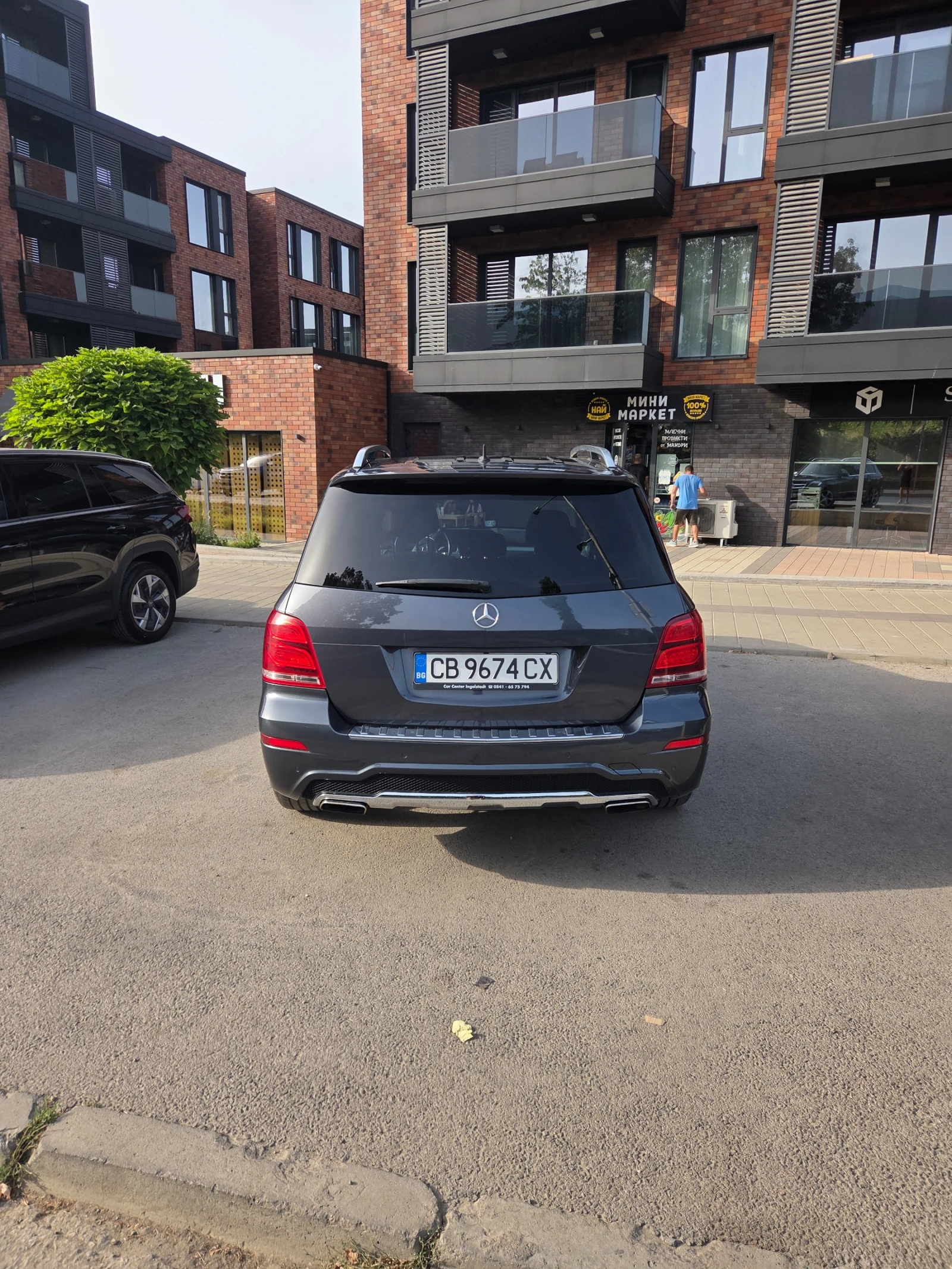 Mercedes-Benz GLK AMG| Сервизна история| 2 комплекта джанти, снимка 4 - Автомобили и джипове - 55873480