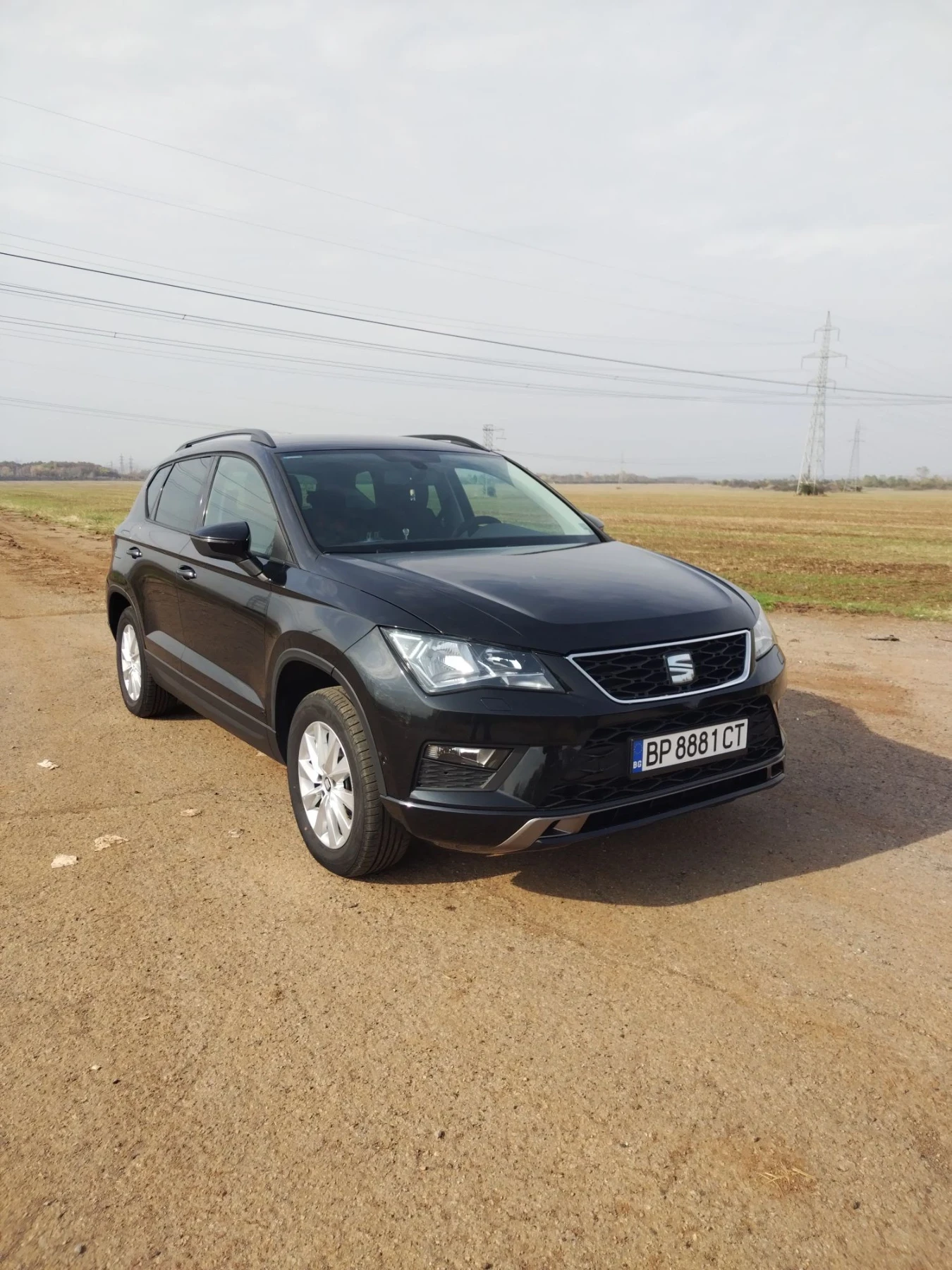 Seat Ateca ТОП Бензин Ръчка, снимка 2 - Автомобили и джипове - 56713070