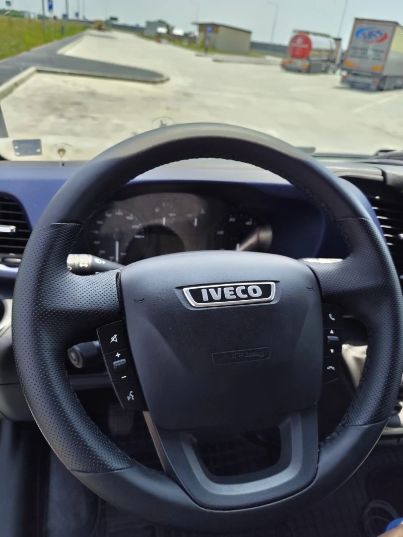 Iveco 35S18, снимка 8 - Бусове и автобуси - 50665935