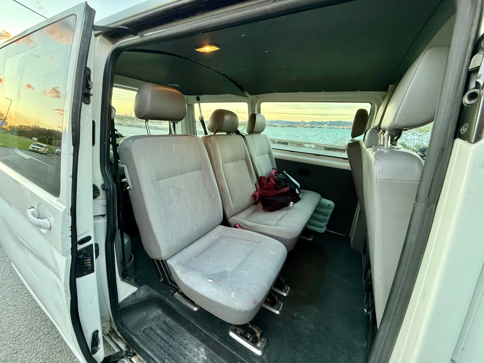 VW Caravelle T5, снимка 7 - Бусове и автобуси - 56251308