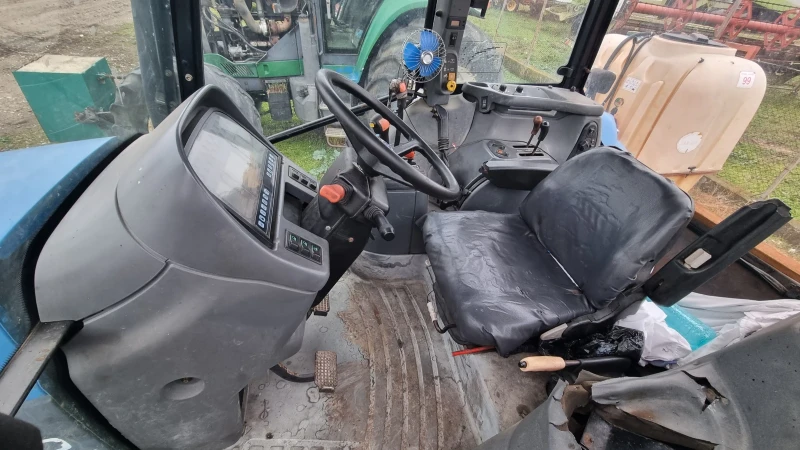 Трактор New Holland, снимка 3 - Селскостопанска техника - 53207844