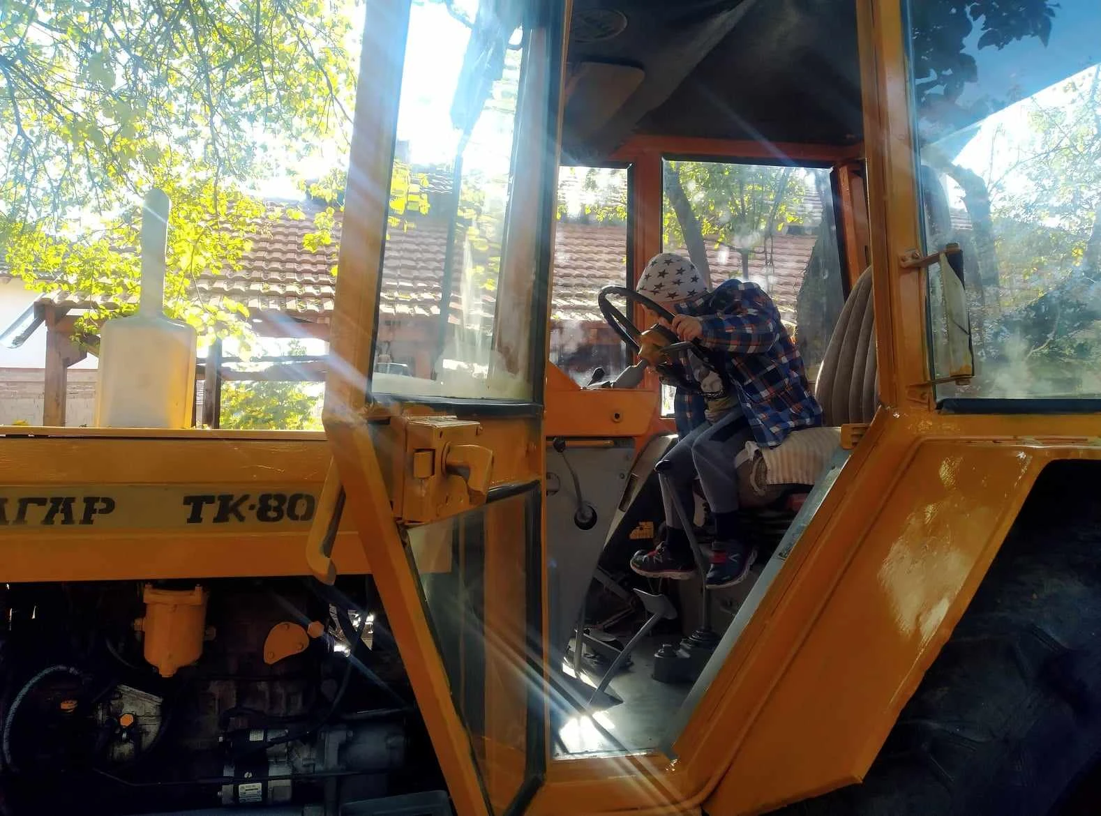 Трактор Болгар ТК-80, снимка 6 - Селскостопанска техника - 54194649