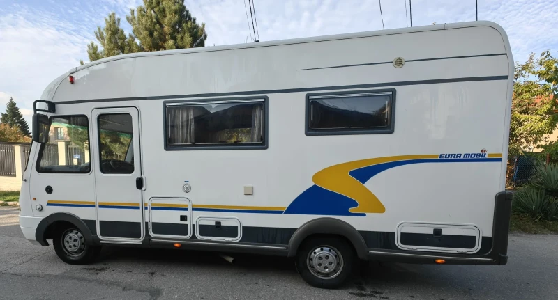 Кемпер Euramobil 635 LS, снимка 3 - Каравани и кемпери - 53185066