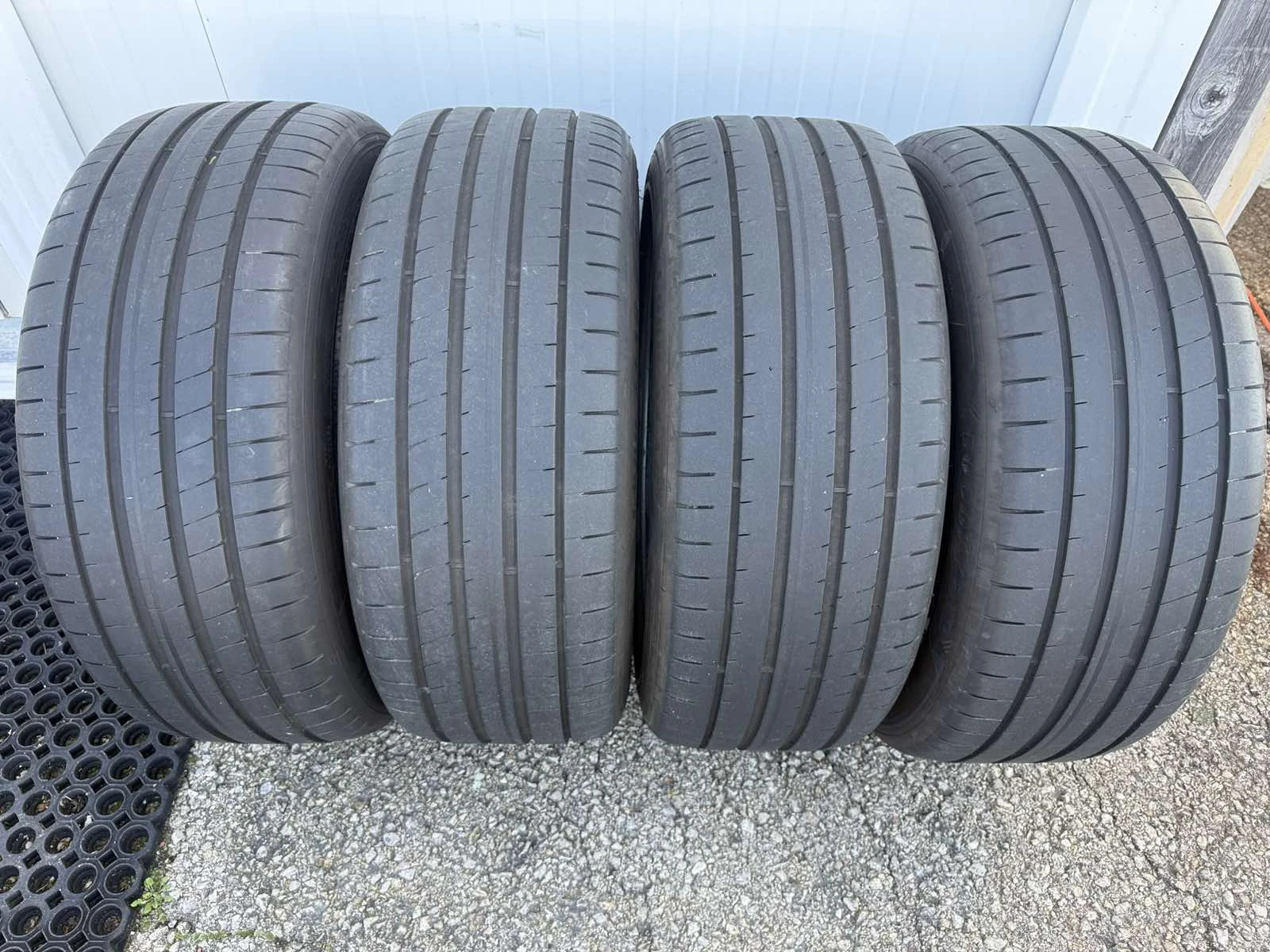 ���� 225/45R18 | Mobile.bg � ����������� 1