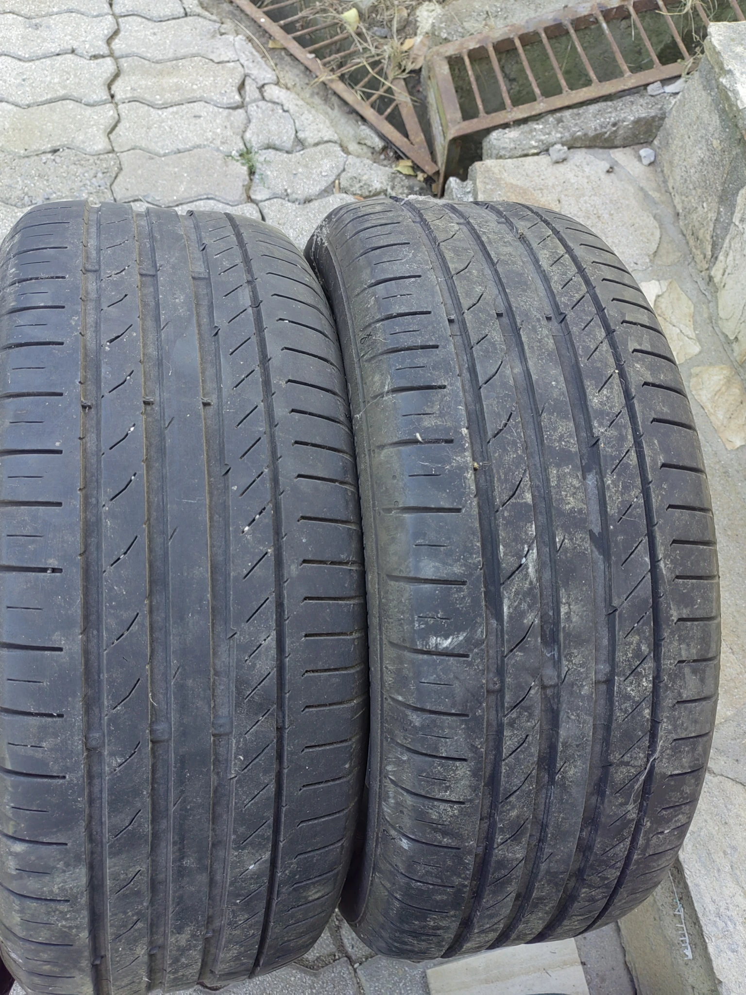 Гуми Летни 225/50R17, снимка 4 - Гуми и джанти - 55680994