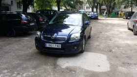 Toyota Avensis 1.8 16 v 129 k.s, снимка 12