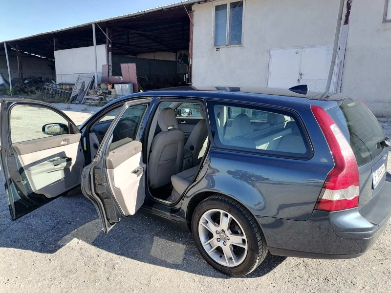 Volvo V50 2.0 TDI, 136к.с., снимка 7 - Автомобили и джипове - 47512873