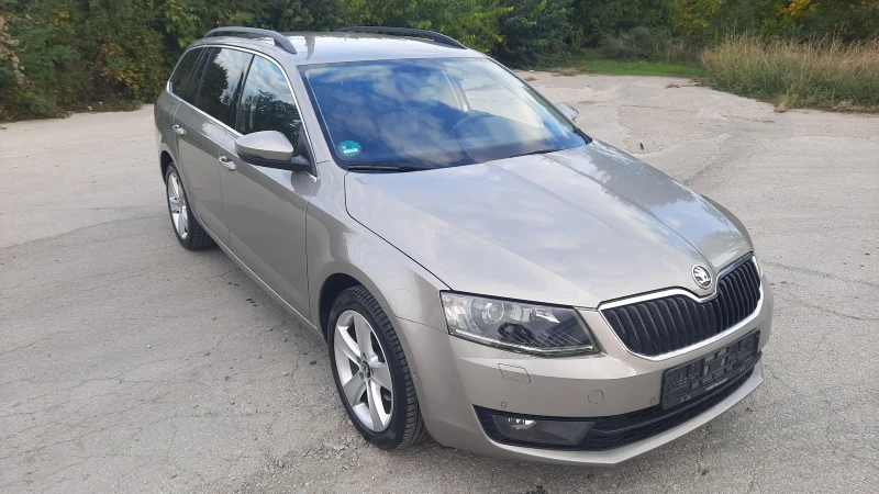 Skoda Octavia 1.4TSI NAVI XENON, снимка 3 - Автомобили и джипове - 47610472