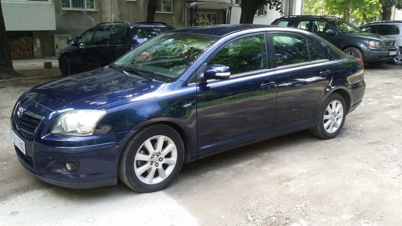 Toyota Avensis 1.8 16 v 129 k.s, снимка 4 - Автомобили и джипове - 47856029