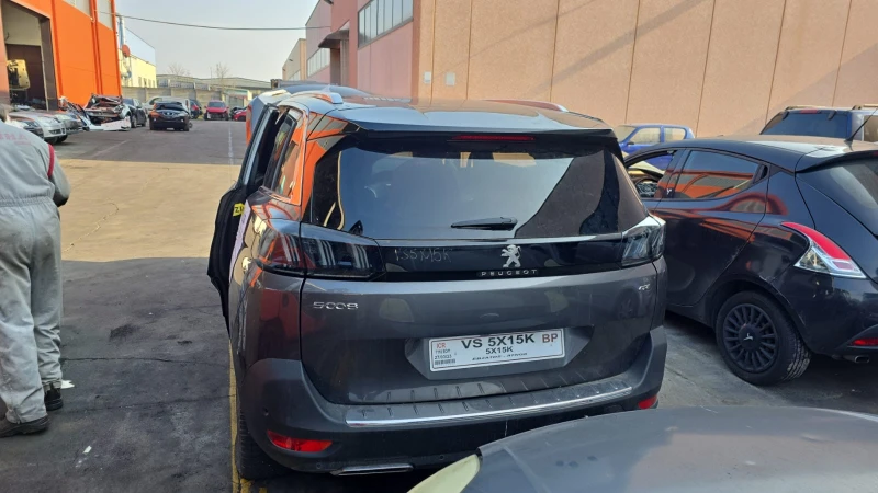 Peugeot 5008 GT-line, снимка 2 - Автомобили и джипове - 49469011
