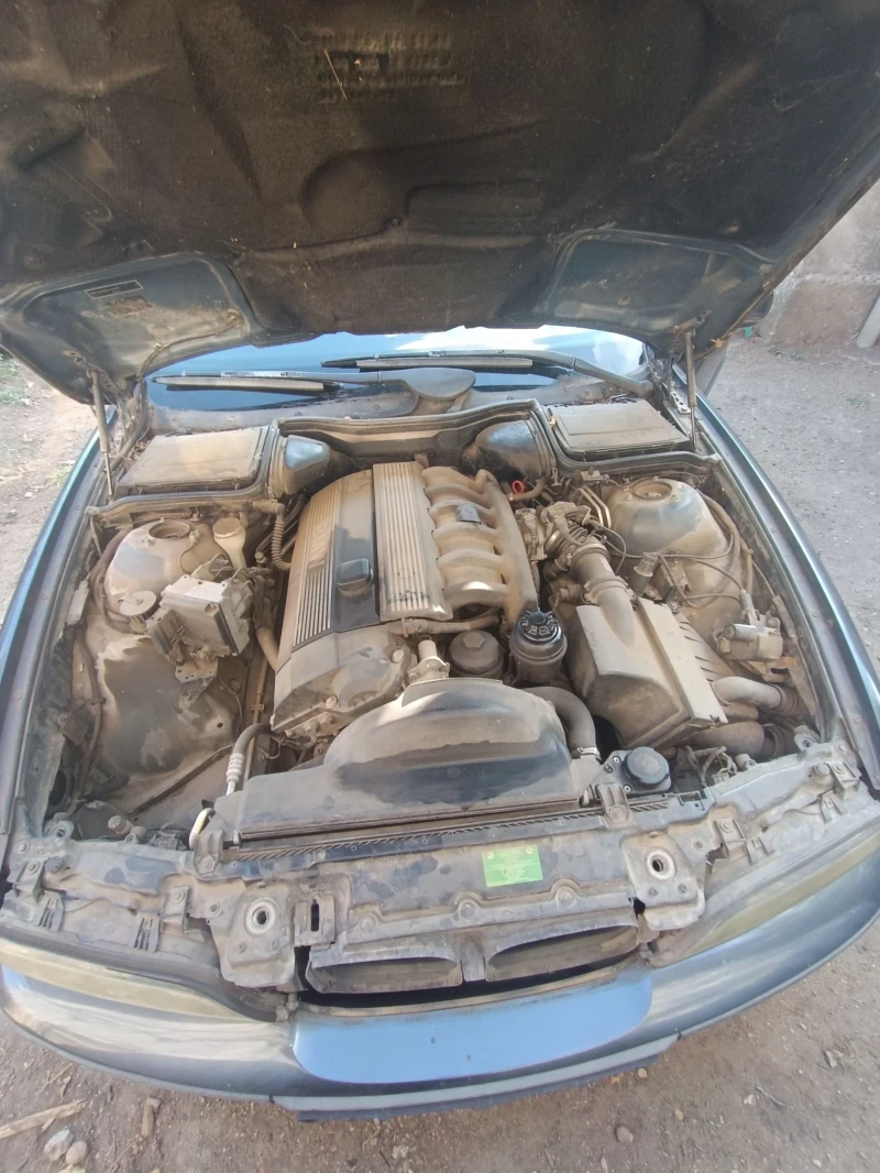 BMW 520, снимка 5 - Автомобили и джипове - 52817161