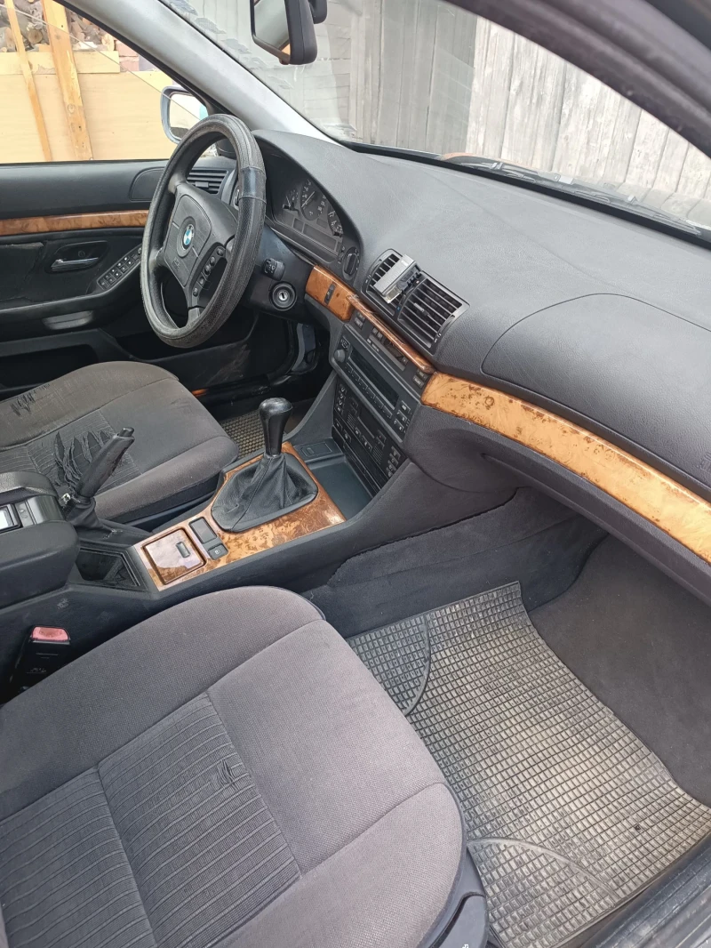 BMW 520, снимка 4 - Автомобили и джипове - 52817161