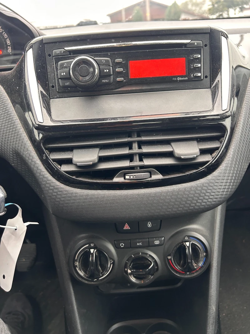 Peugeot 2008 1.6HDI EURO 6, снимка 12 - Автомобили и джипове - 52051000