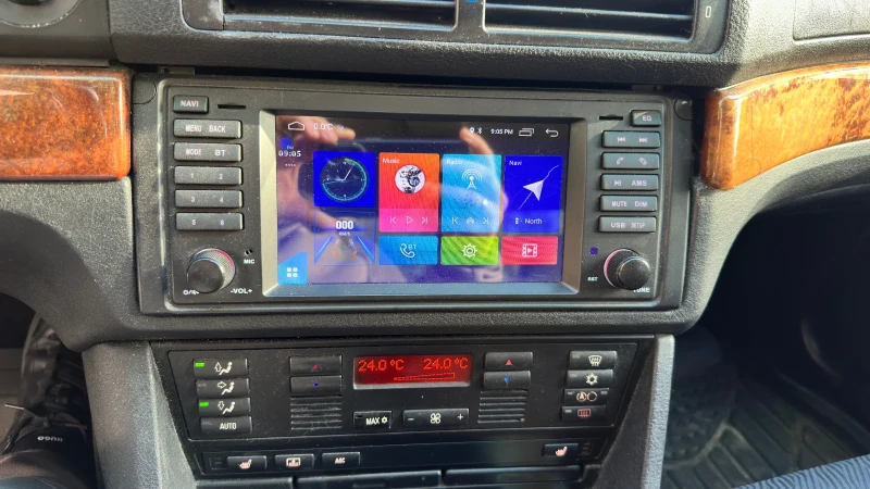 BMW 523 Газ. Инжек. / Автоматик, снимка 16 - Автомобили и джипове - 52339365