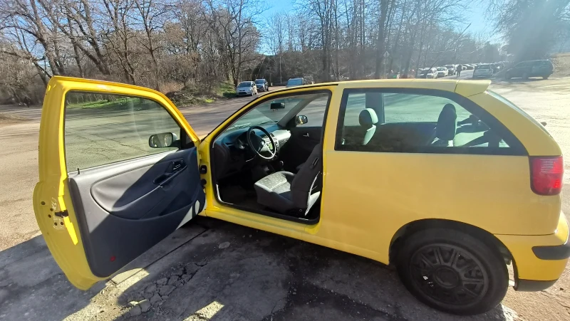 Seat Ibiza, снимка 7 - Автомобили и джипове - 53092376