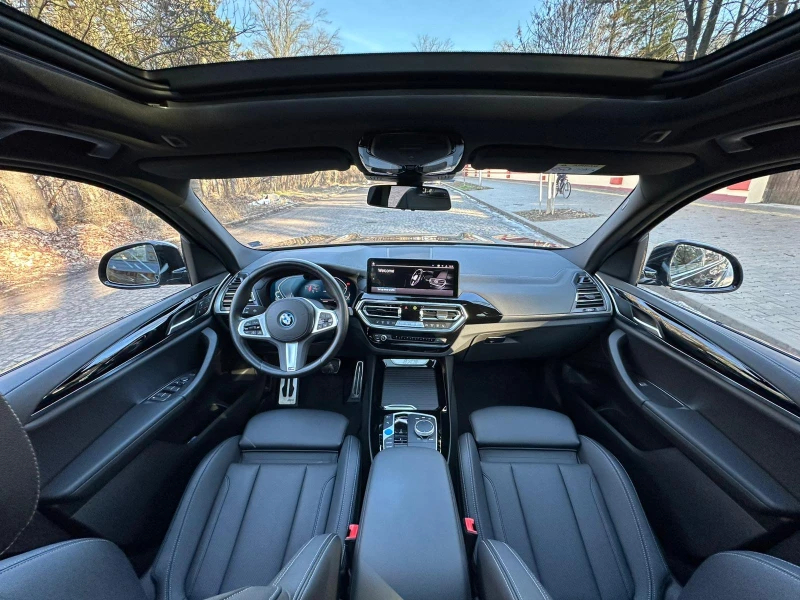 BMW iX3 M Sport , снимка 11 - Автомобили и джипове - 53124052