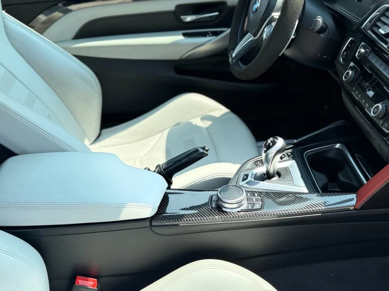 BMW M4 COMPETITION * 360 КАМЕРИ * CARFAX * АВТОКРЕДИТ * , снимка 16 - Автомобили и джипове - 53274892