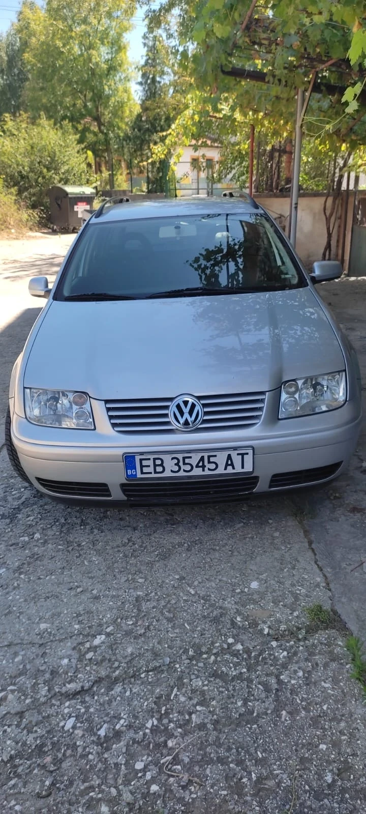 VW Bora, снимка 1 - Автомобили и джипове - 47681072