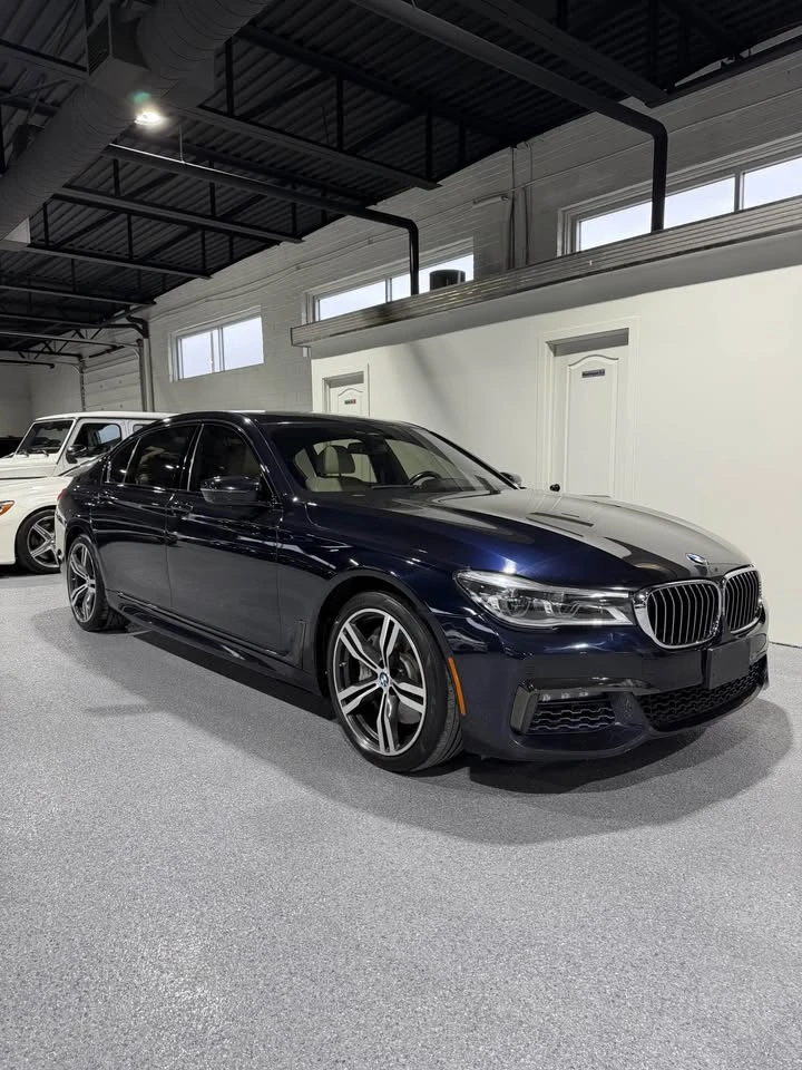 BMW 750 LI * * M PACK * * CARFAX * * АВТОКРЕДИТ * * , снимка 2 - Автомобили и джипове - 53181161