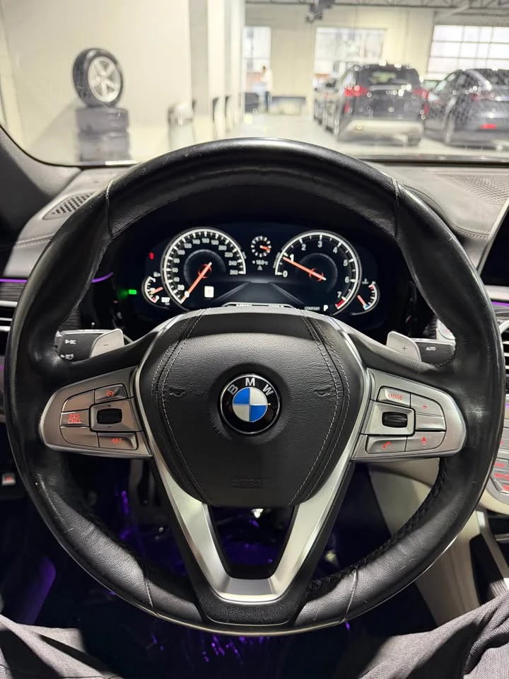 BMW 750 LI * * M PACK * * CARFAX * * АВТОКРЕДИТ * * , снимка 8 - Автомобили и джипове - 53181161