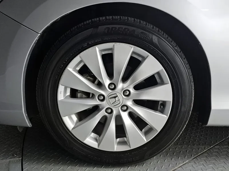 Honda Accord 2.4 9Th Generation, снимка 9 - Автомобили и джипове - 55841376