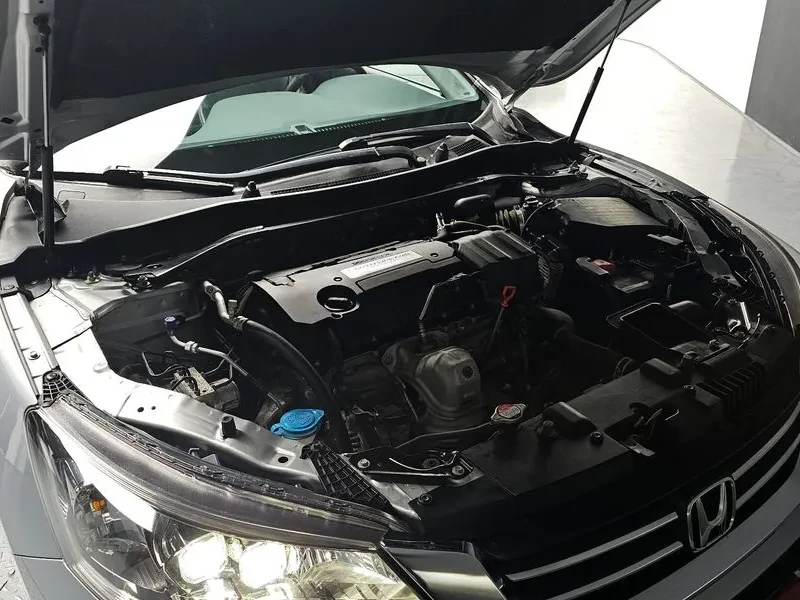 Honda Accord 2.4 9Th Generation, снимка 12 - Автомобили и джипове - 55841376