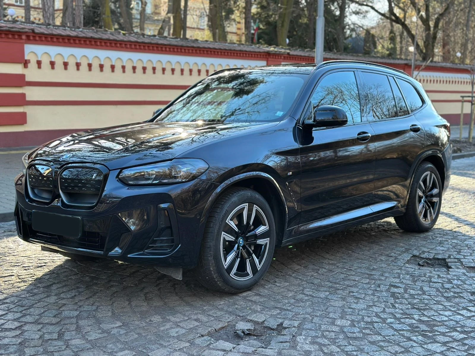 BMW iX3 M Sport , снимка 1