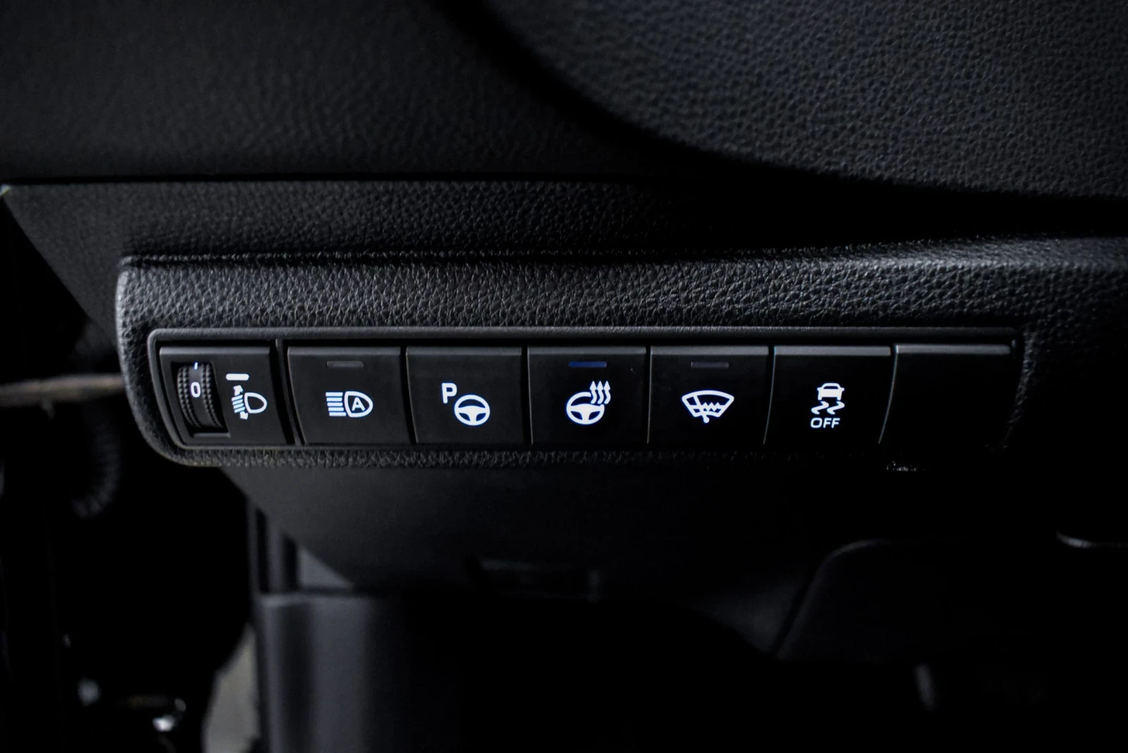 Toyota Corolla 2.0 HYBRID TEAM DEUTSCHLAND Limited edition  | Mobile.bg   12