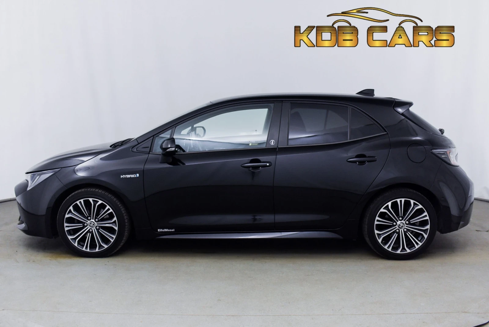 Toyota Corolla 2.0 HYBRID TEAM DEUTSCHLAND Limited edition  - изображение 6