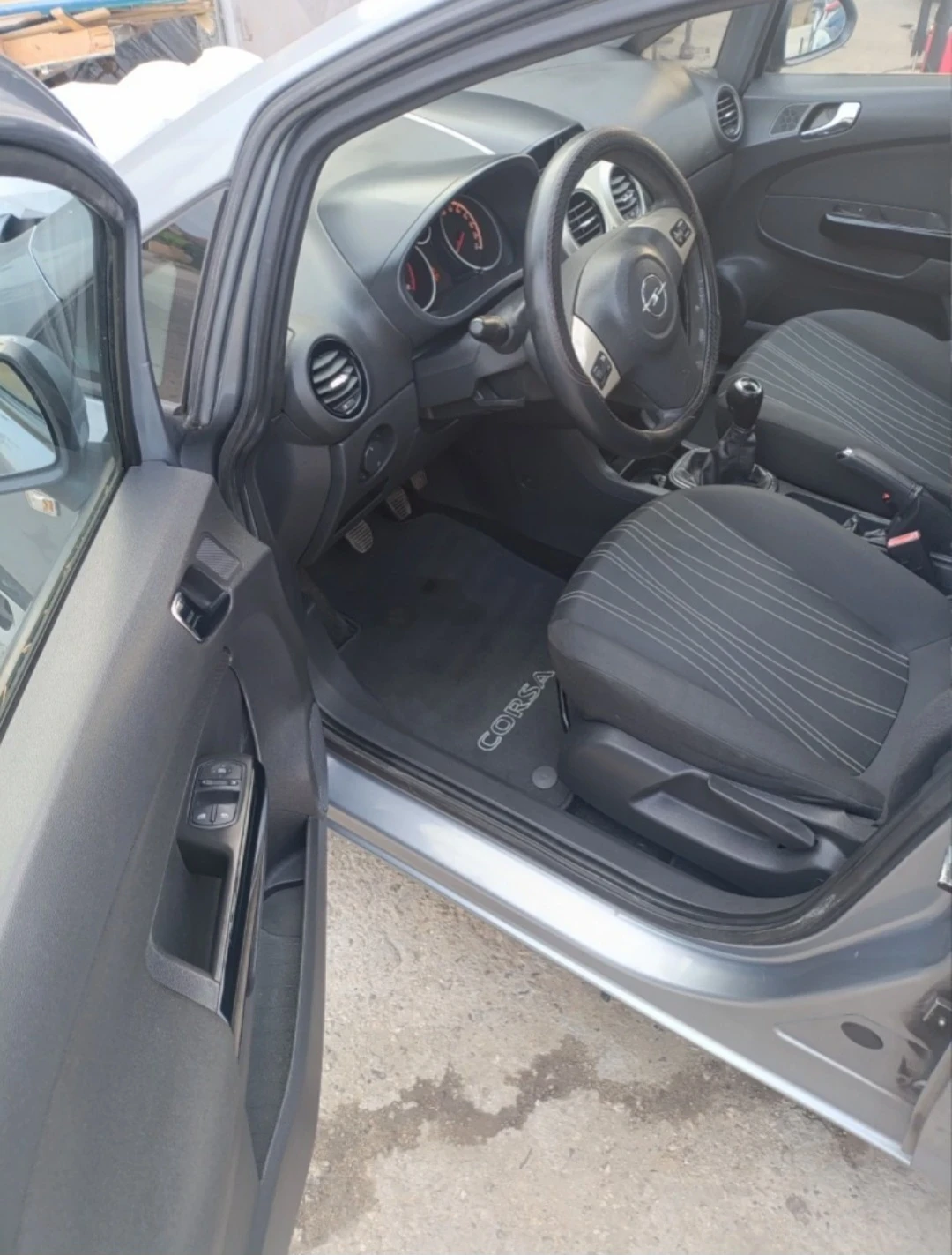 Opel Corsa 1.3 CTDI - изображение 10