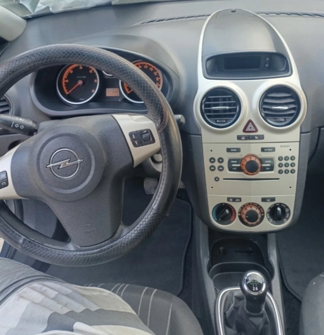 Opel Corsa 1.3 CTDI - изображение 8