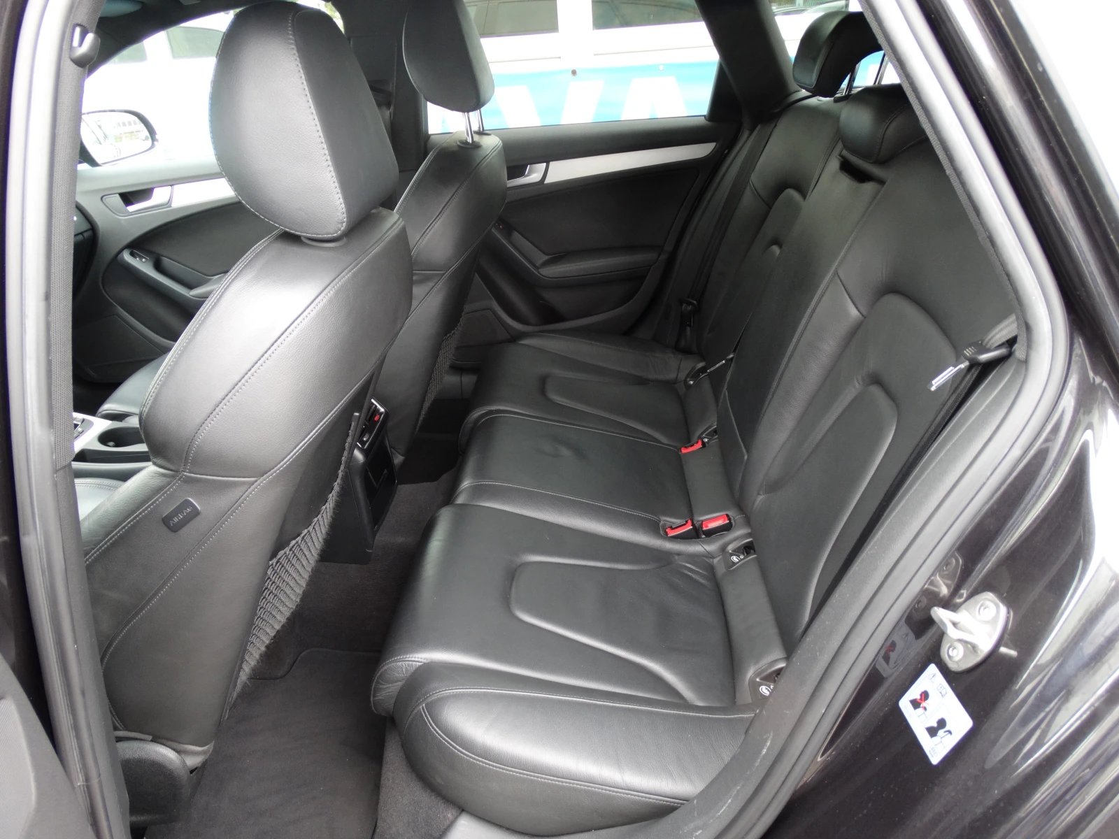 Audi A4 SLINE 3.0 TDI 239ps quattro - изображение 10