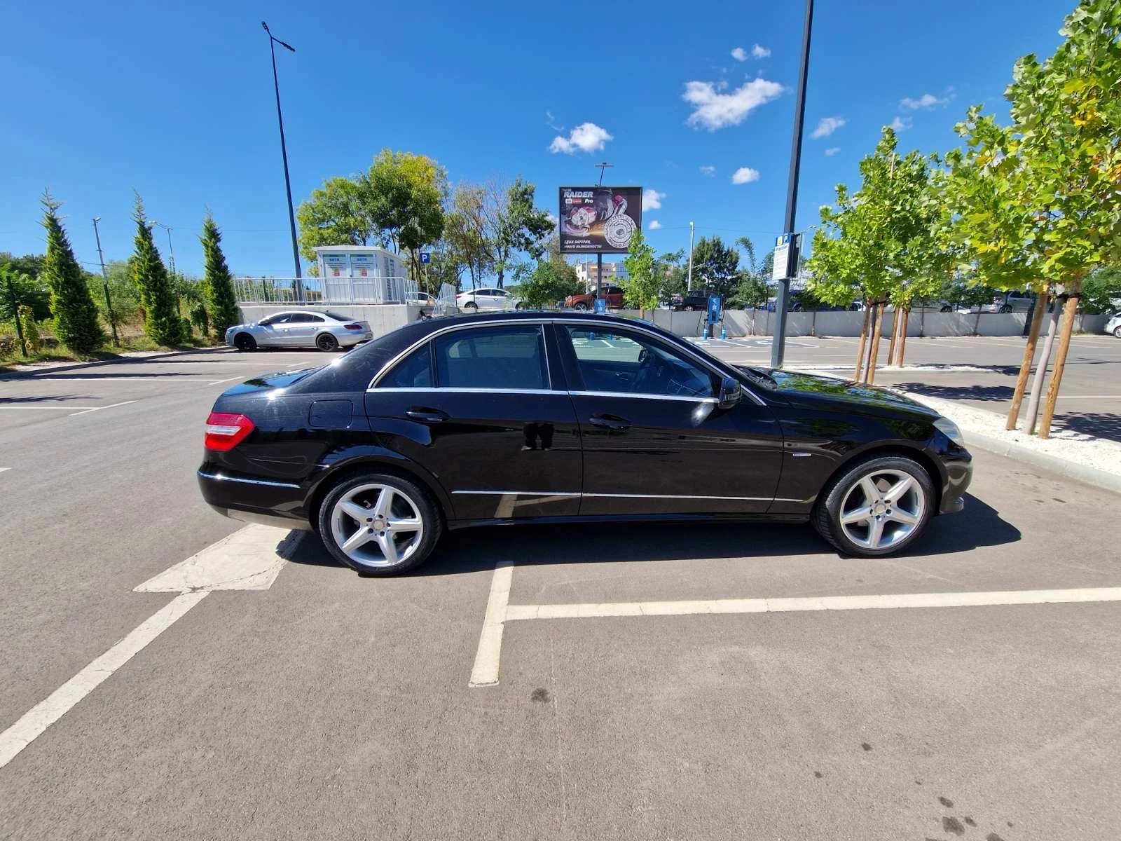 Mercedes-Benz E 350, снимка 4 - Автомобили и джипове - 53842036