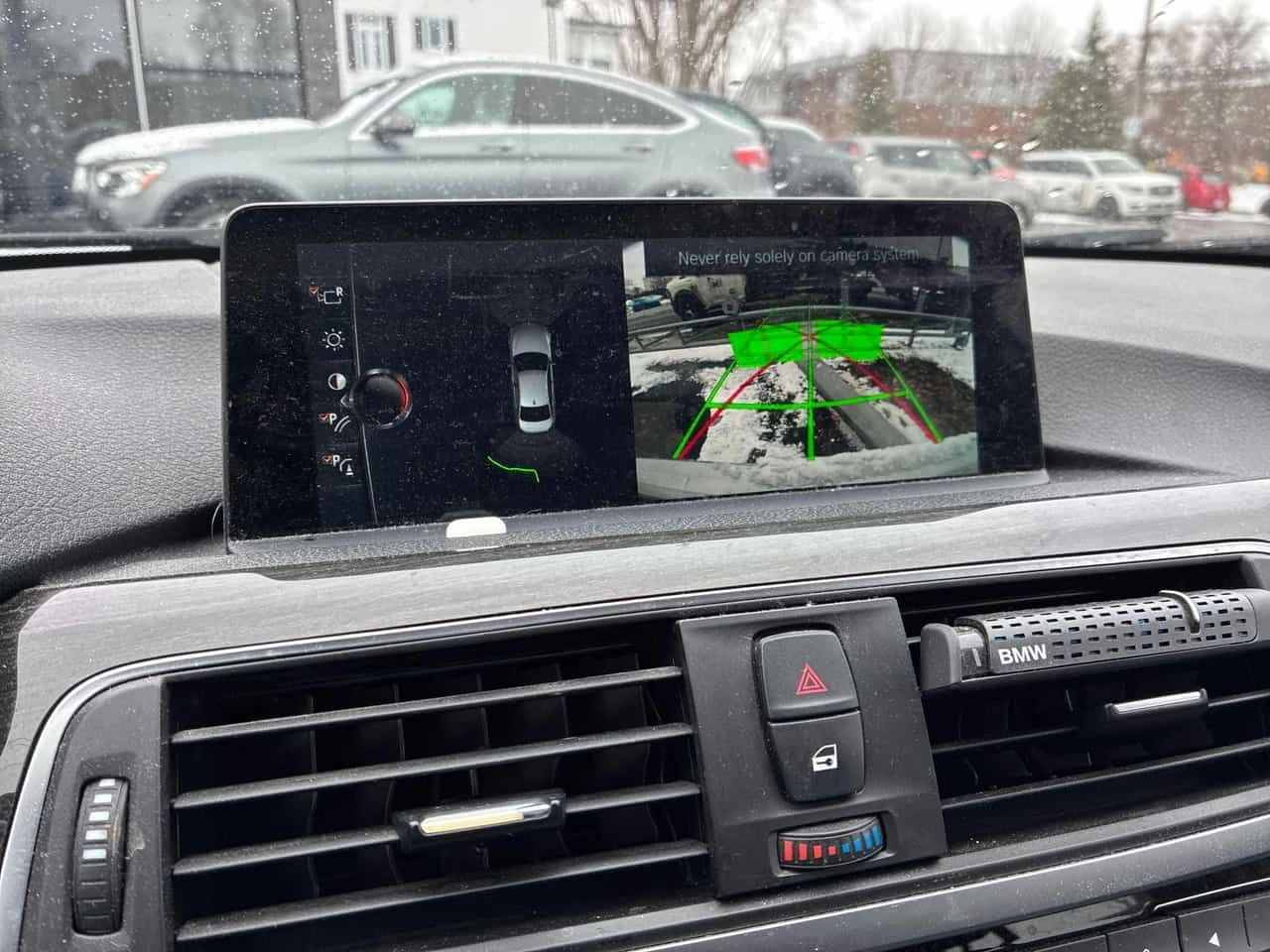 BMW 330 330i xDrive/CARFAX/2 ключа/Подгрев/Панорама/Клип/, снимка 9 - Автомобили и джипове - 53918883