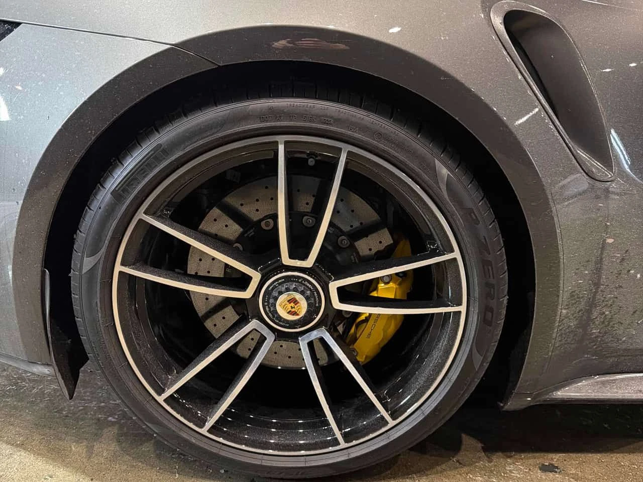 Porsche 911 Turbo S| ОБДУХ| BURMESTER| ACC| 360| SPORT CHRONO, снимка 10 - Автомобили и джипове - 54010398