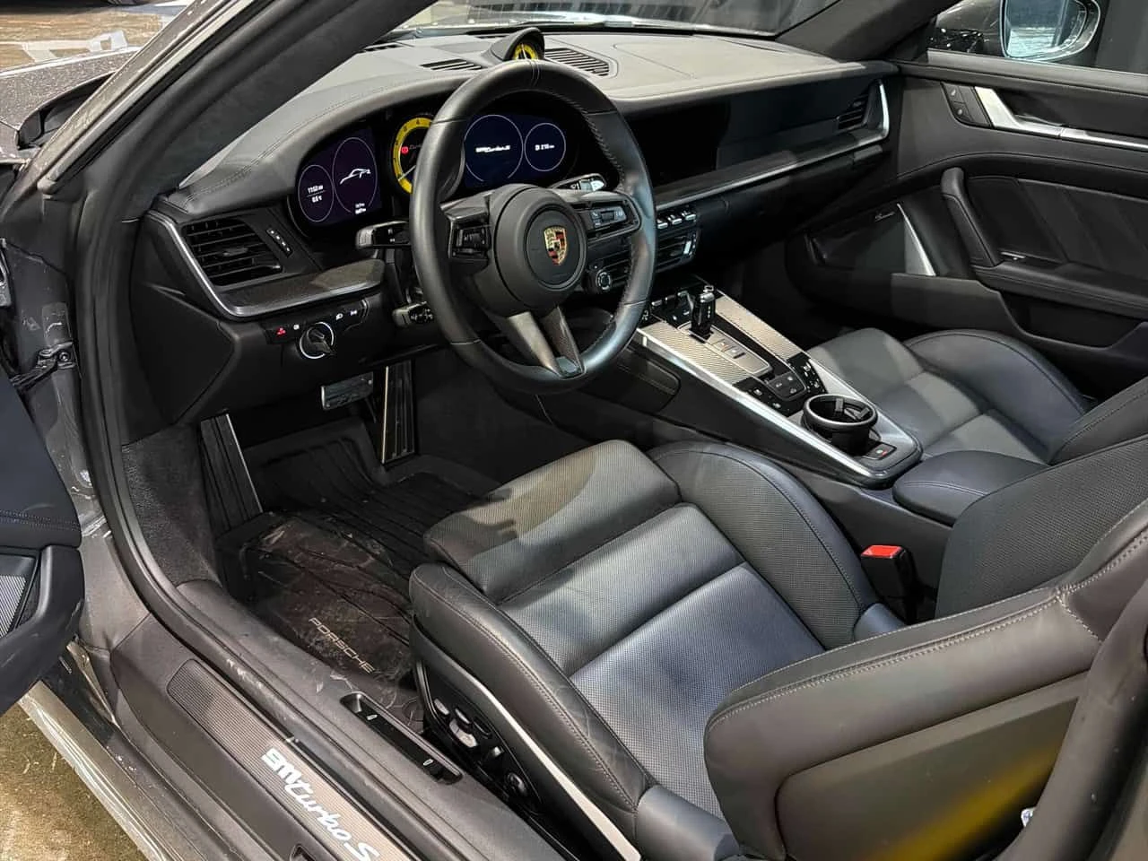 Porsche 911 Turbo S| ОБДУХ| BURMESTER| ACC| 360| SPORT CHRONO, снимка 12 - Автомобили и джипове - 54010398