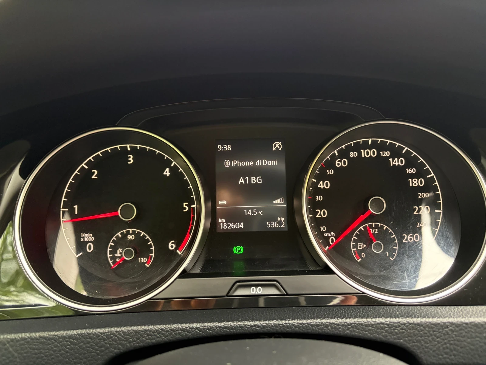 VW Golf 2, 0 TDI-DSG, снимка 15 - Автомобили и джипове - 54274124