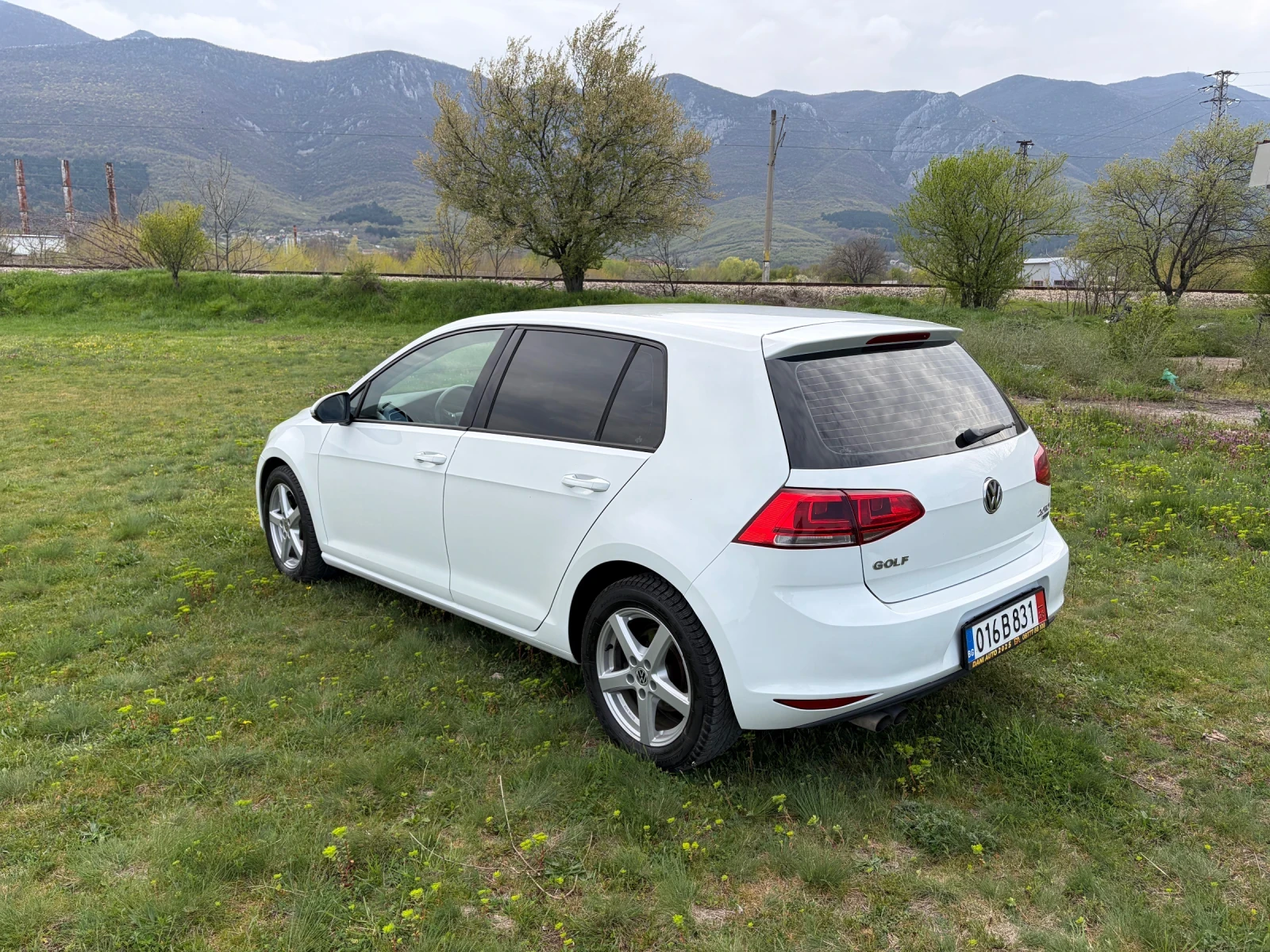 VW Golf 2, 0 TDI-DSG, снимка 3 - Автомобили и джипове - 54274124