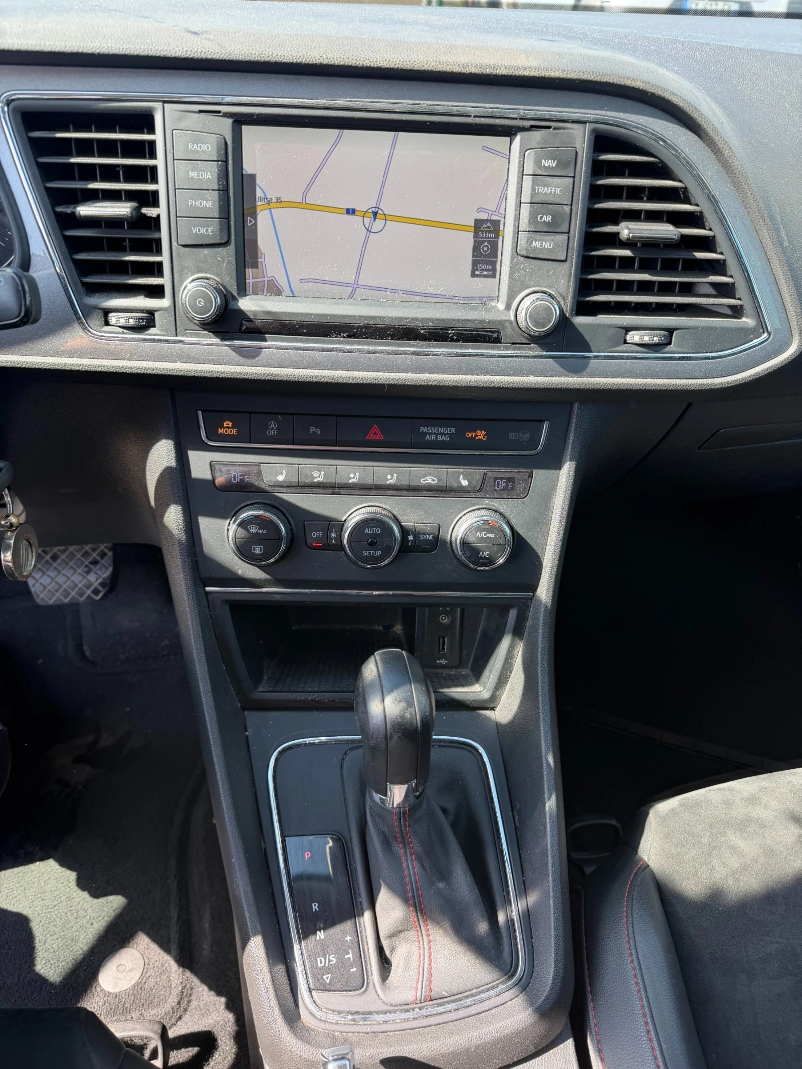 Seat Leon FR 2.0TDI AVTOMAT/NAVI/KAMERA EURO 6 , снимка 14 - Автомобили и джипове - 54737015