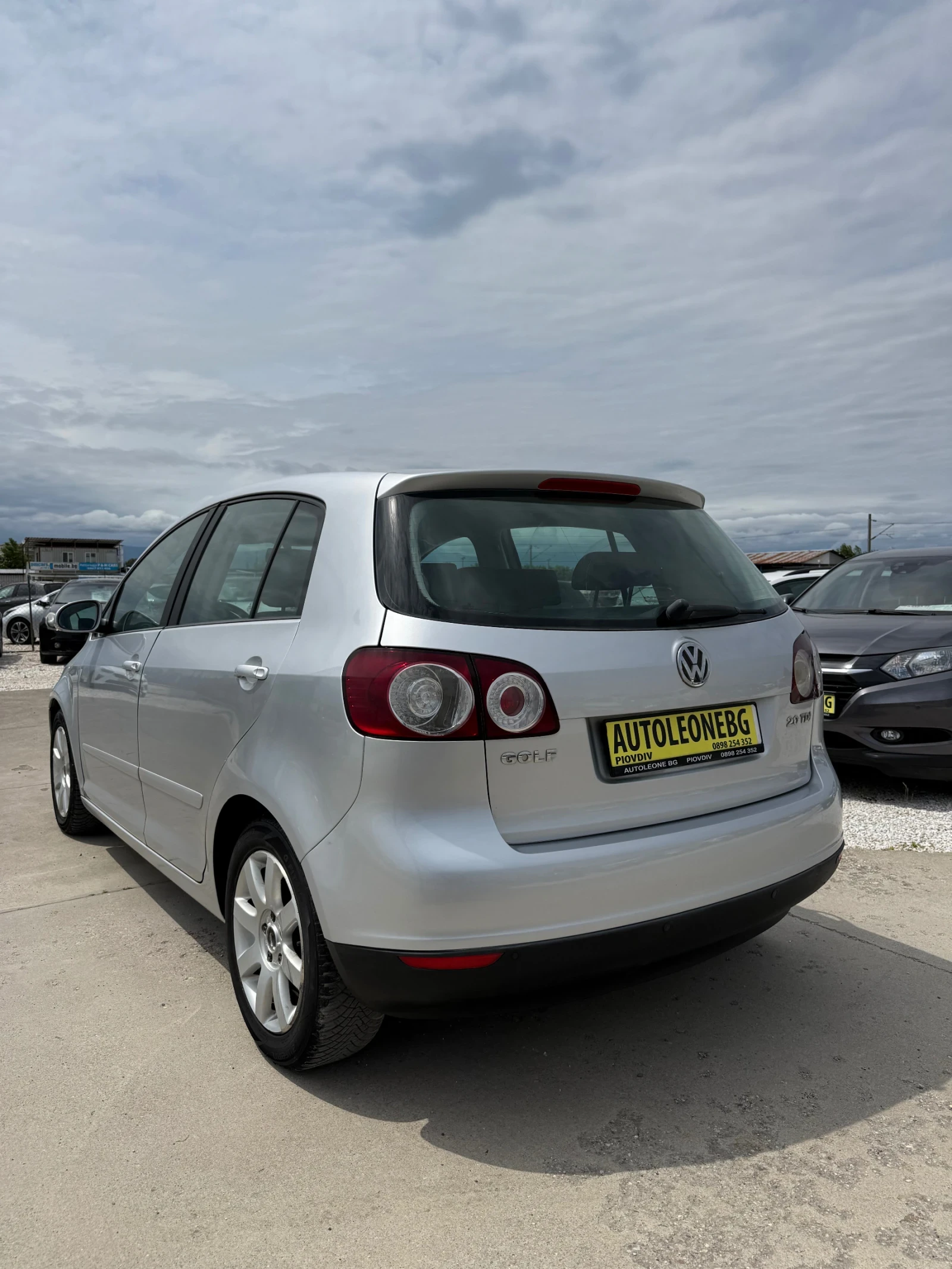 VW Golf Plus 2.0 TDi, снимка 4 - Автомобили и джипове - 54882368