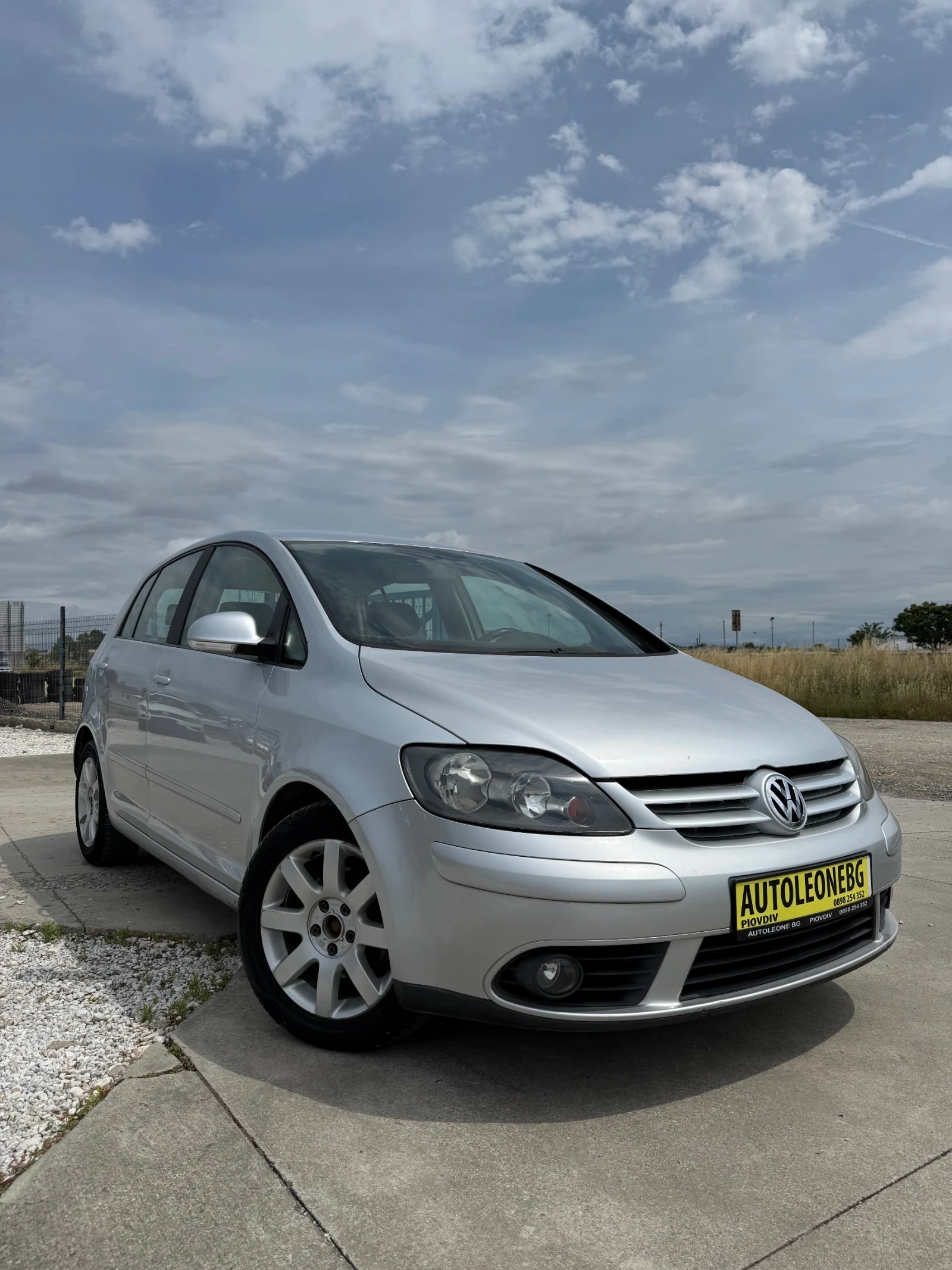 VW Golf Plus 2.0 TDi, снимка 3 - Автомобили и джипове - 54882368