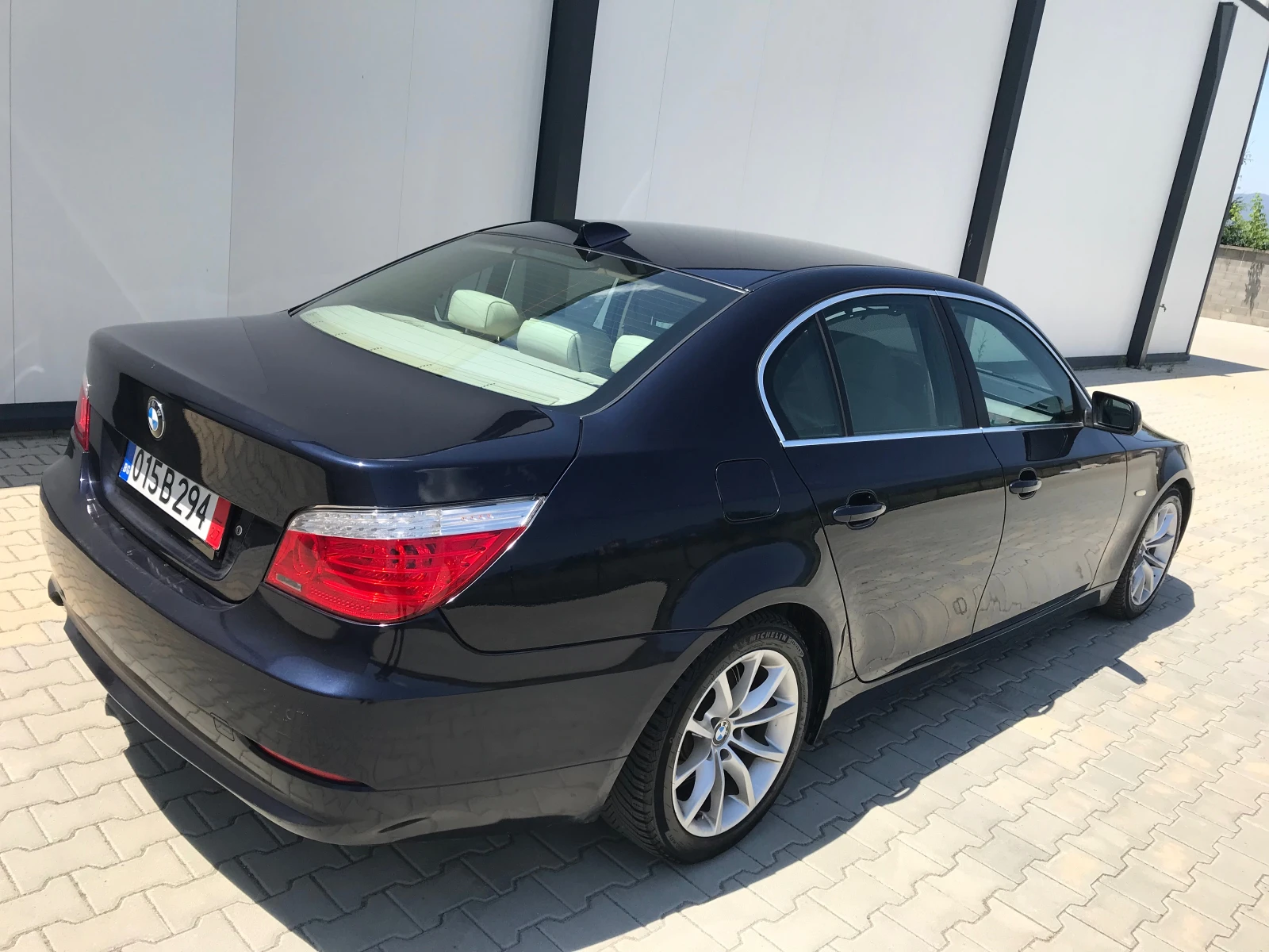 BMW 530 3.0 197 FACELIFT, снимка 4 - Автомобили и джипове - 55088855
