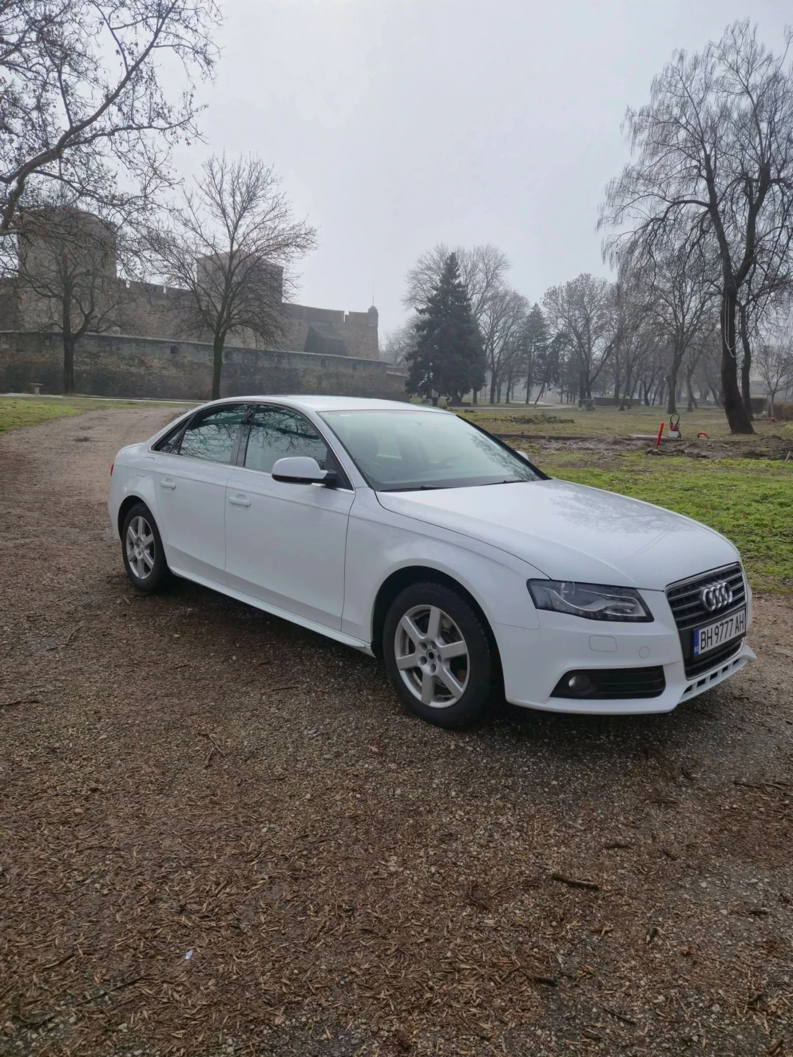 Audi A4 1.8TFSI , снимка 3 - Автомобили и джипове - 55405264