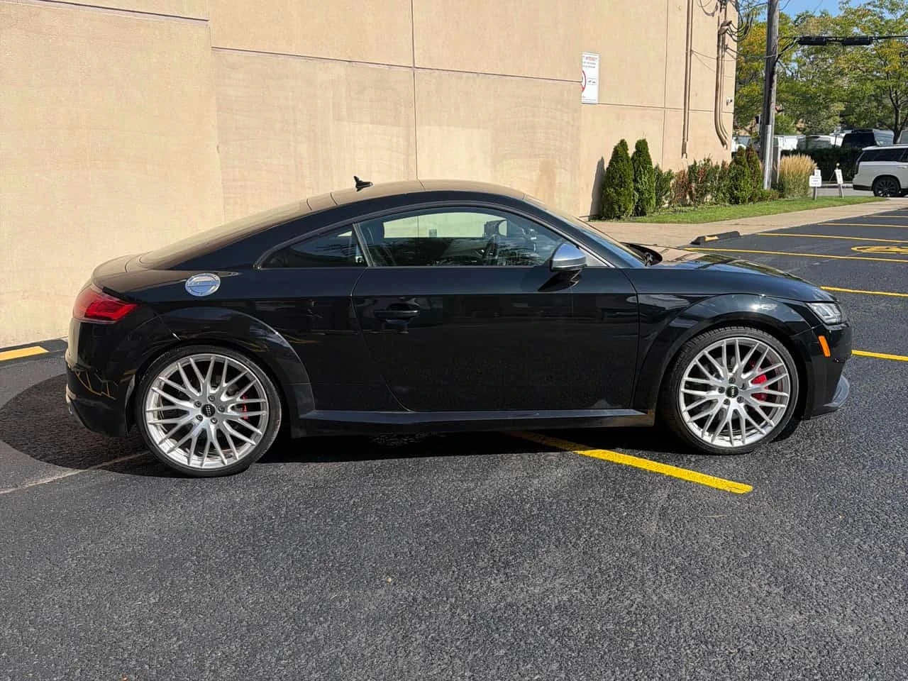 Audi Tt * 2.0T * CARFAX * БЕЗ ПЪРВОНАЧАЛНА ВНОСКА, снимка 3 - Автомобили и джипове - 56218843