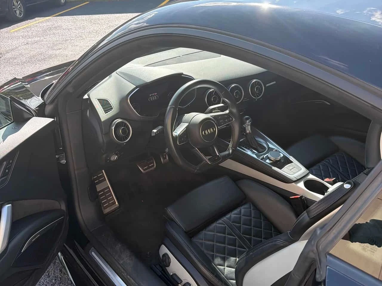 Audi Tt * 2.0T * CARFAX * БЕЗ ПЪРВОНАЧАЛНА ВНОСКА, снимка 5 - Автомобили и джипове - 56218843
