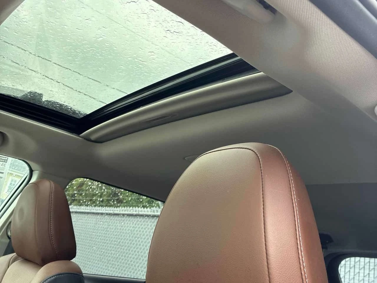 Subaru Outback Premier XT | CARFAX | ����� �� ����������� | Mobile.bg � ����������� 12