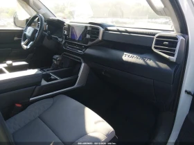 Toyota Tundra SR5 AWD* DISTRONIC* CAMERA* , снимка 5