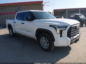 Toyota Tundra SR5 AWD* DISTRONIC* CAMERA* , снимка 3