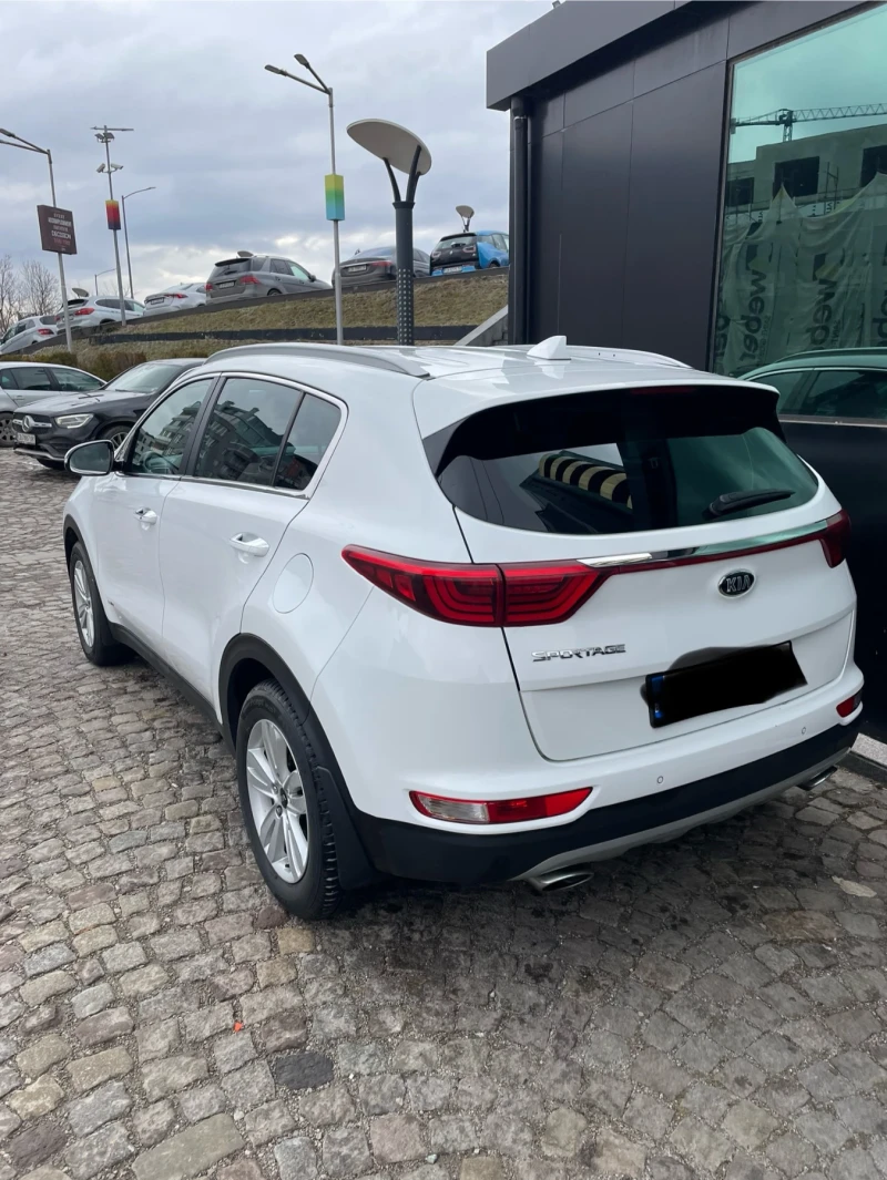 Kia Sportage, снимка 5 - Автомобили и джипове - 48818369